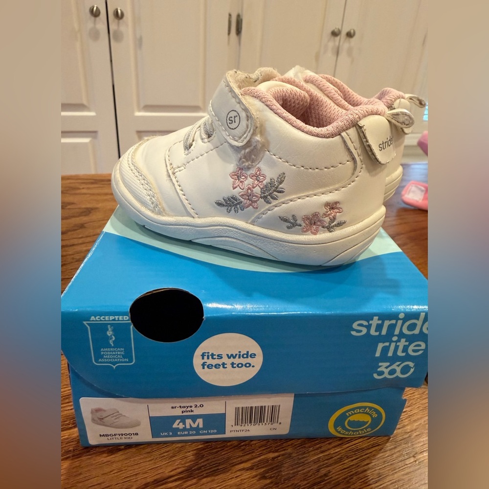 Stride Rite Floral White and Pink Kids Shoes